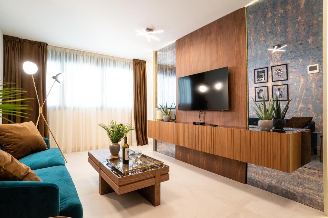 Апартаменты Ez Luxury Living Ровинь Экстерьер фото